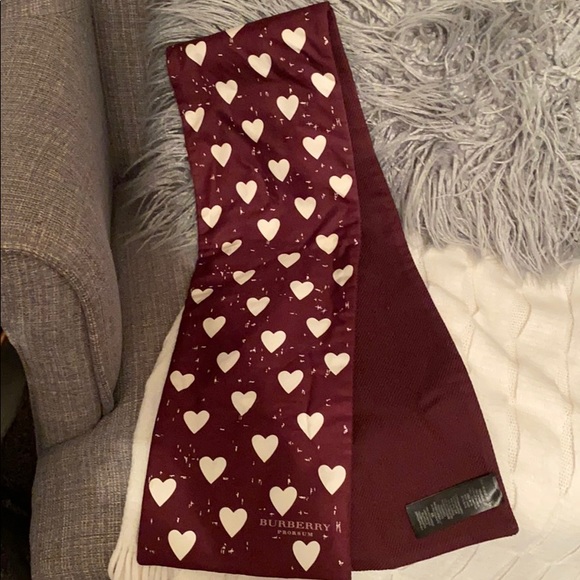 Burberry scarf silk and wool